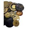 Image 5 : A bag lot of assorted buttons