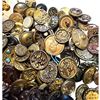 Image 3 : A bag lot of assorted buttons