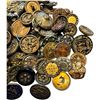 Image 4 : A bag lot of assorted buttons