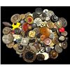 Image 1 : A bag lot of assorted material buttons