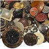 Image 2 : A bag lot of assorted material buttons