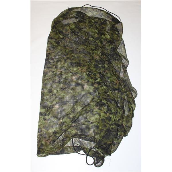 #131  CANADIAN MILITARY CAMOUFLAGE NET COVER LARGE