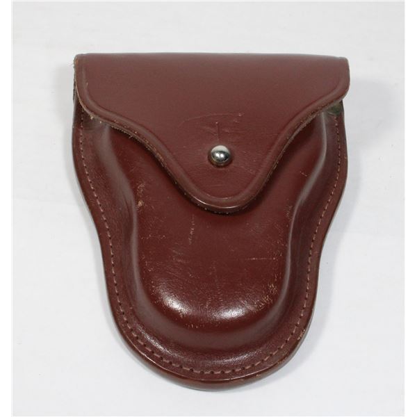 #139 RCMP LEATHER HANDCUFF CASE FOR BELT