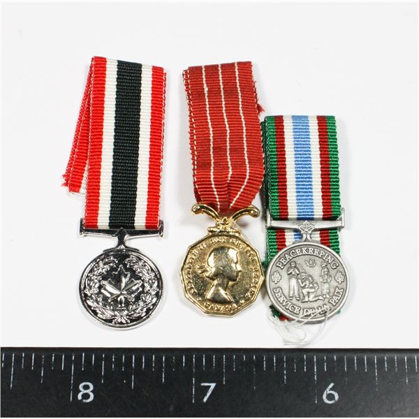 #155 LOT CANADIAN MINIATURE MEDALS PEACEKEEPING