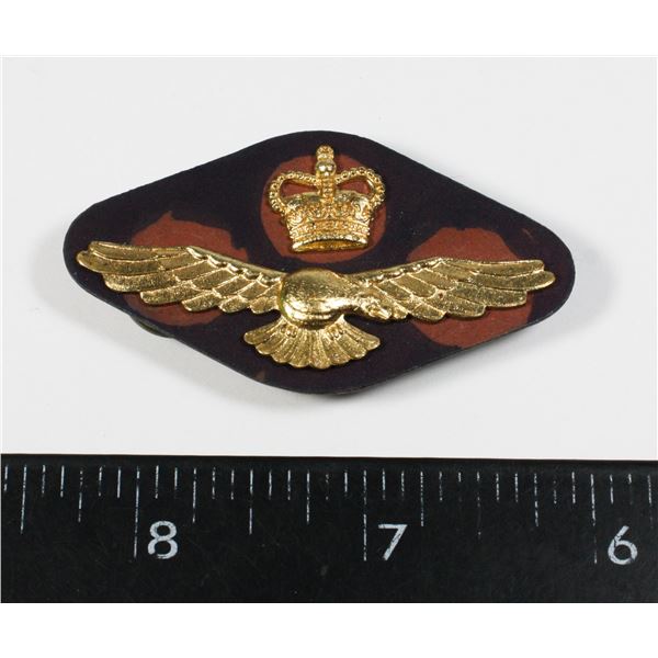 #212 ROYAL CANADIAN AIR FORCE WEDGE CAP INSIGNIA