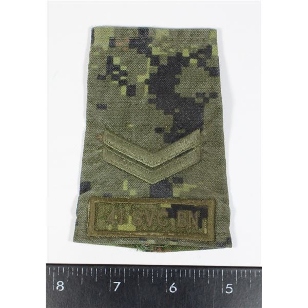 #261 41 SVC BN CANADIAN SHOULDER BOARD CAMO