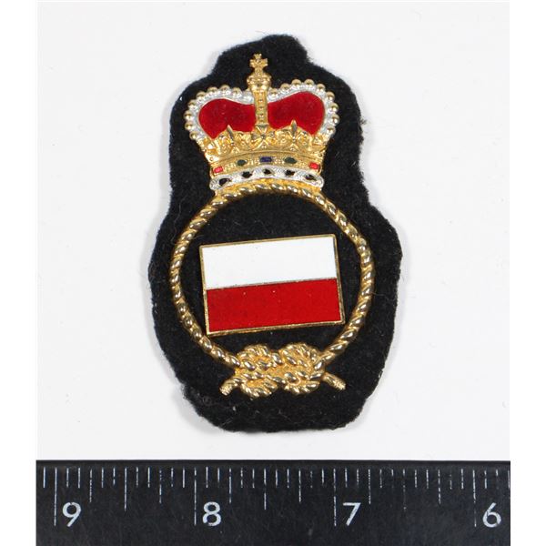 #267 QUEEN ELIZABETH II NAVY INSIGNIA CAP BADGE