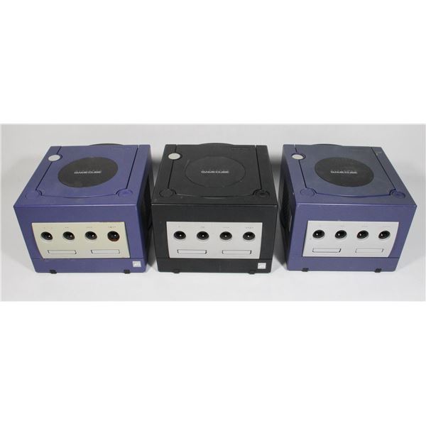 #359 NINTENDO GAME CUBE SYSTEM LOT FOR COMPLETION