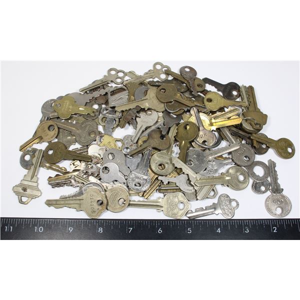 #849 GIANT LOT OF VINTAGE KEYS VARIOUS W/ MARKINGS