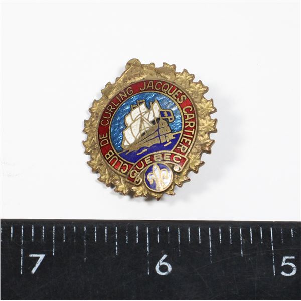 #852 CLUB DE CURLING JAQUES CARTIER QUEBEC PIN
