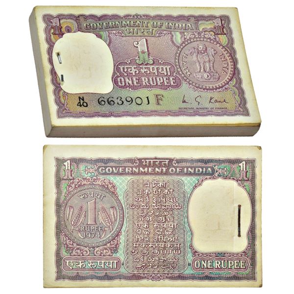 Paper Money: 1 rupee, 1974, full packet of 100 notes, signed by M.G. Kaul, inset 'F',
