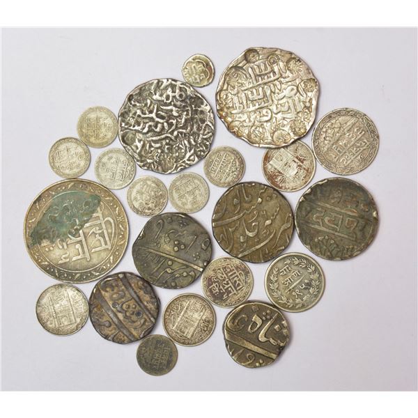 Large Lot: A group of 22 silver coins, rupee to 1/16 rupee denomination, includes Sultanate, Baroda,