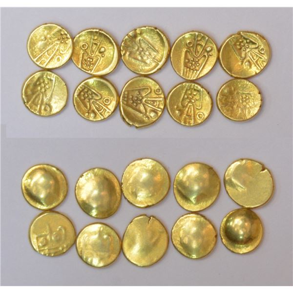 Large Lot: A group of 10 Indo-Dutch uniface gold fanams, with the figure of Goddess Kali. (10 coins)