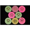 Image 1 : 8 PLASTIC CASINO CHIPS: 7-TWENTY FIVE CENTS AND 1-