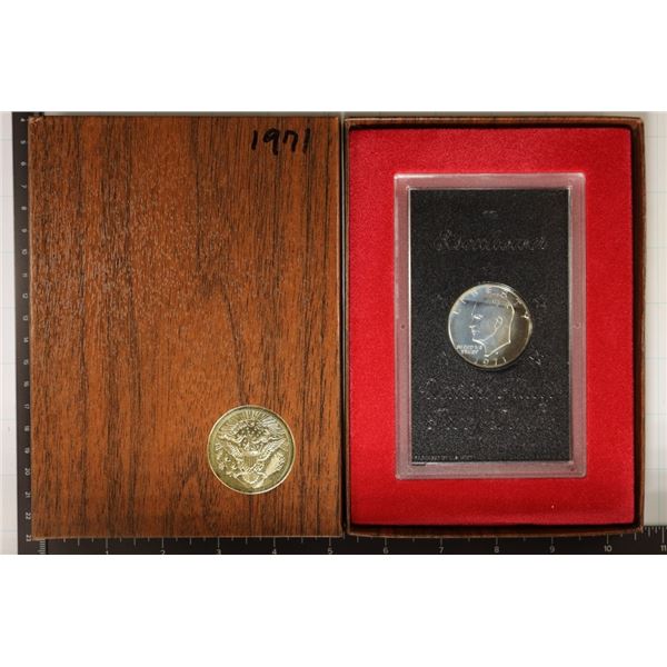 1971 IKE SILVER DOLLAR (BROWN PACK) SOME CLOUDING