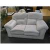 Image 1 : Amarula White Poly Plush Loveseat