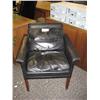 Image 1 : Black Leather Client Chair