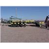 Image 2 : JD 7200 MAX EMERGE II AIR PLANTER, 2 PT. MT.,