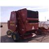 Image 3 : NH 664 ROUND BALER, AUTO WRAP