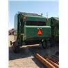 Image 2 : JD 567 ROUND BALER, MEGA WIDE W/NET WRAP
