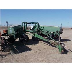 GREAT PLAINS 24' SOLID STAND DISK DRILL