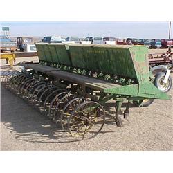 LZ 14-10 HOE DRILLS W/STEEL PRESS WHEELS