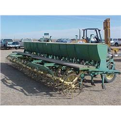 LZ 10-10 HOE DRILLS W/STEEL PRESS WHEELS