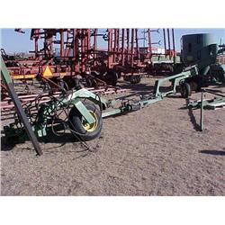 HAZELTON 3 DRILL HITCH W/HYD