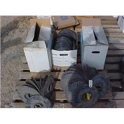 PALLET JD VACCUM PLANTER SMALL CORN PLATES