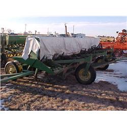 3 JD LZ 812 HOE DRILLS, RUBBER PRESS WHEELS, COVER