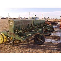 3JD LZ812 HOE DRILLS, STEEL PRESS WHEELS