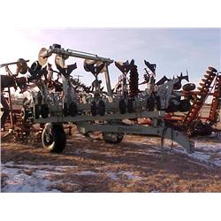 ORTHMAN 16X30'' FOLDING CULTIVATOR