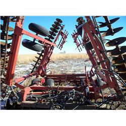 32' CASE/IH TANDOM DISK 19.5" FRT 19.5" REAR