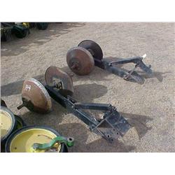 PAIR OF TOOL BAR STEEL WHEEL ROW GUIDES