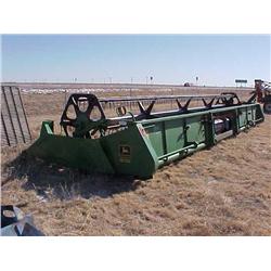 JD 930 30' Combine Header with Pickup Reel