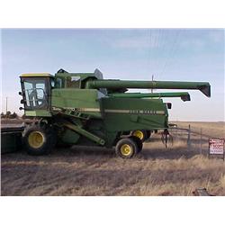 1978 JD 7720 Combine
