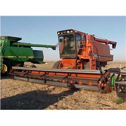 1985 Case 1660 Axial Flow Combine