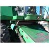 Image 3 : 1996 JD 9600 Diesel Combine