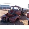 Image 2 : 1955 IHC R-190 PARTS TRUCK