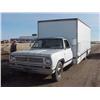 Image 2 : 1976 D300 DODGE 3500 ENCLOSED CAR HAULER TRUCK