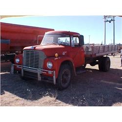 1962 IHC 1600 LOADSTAR FLATBED