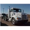 Image 1 : 2002 FRIEGHTLINER FLD112 TWIN SCREW SEMI TRACTOR