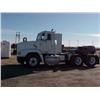 Image 2 : 2002 FRIEGHTLINER FLD112 TWIN SCREW SEMI TRACTOR