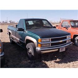 1998 CHEV 2500 SILVERADO 4X4