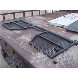 AFTERMARKET GOOSENECK STYLE PICKUP TAILGAITE