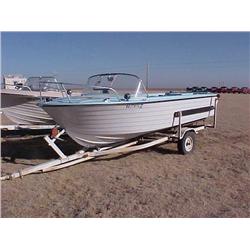 1966 STARRAFT 17' CLOED BOW SKI BOAT,