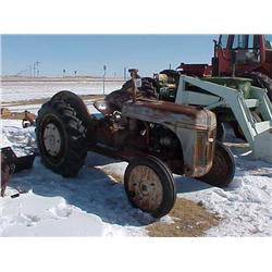 FORD 9N TRACTOR, RUNS GOOD PRO, 3PT