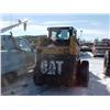 Image 2 : 2002 CAT 246 SKID STEER LOADER W/PERKINS DIESEL,