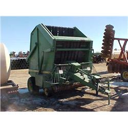 John deere 510 round baler w/pto and kickout