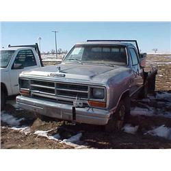 1986 DODGE POWER RAM 100 CUSTOM 4X4 FLATBED